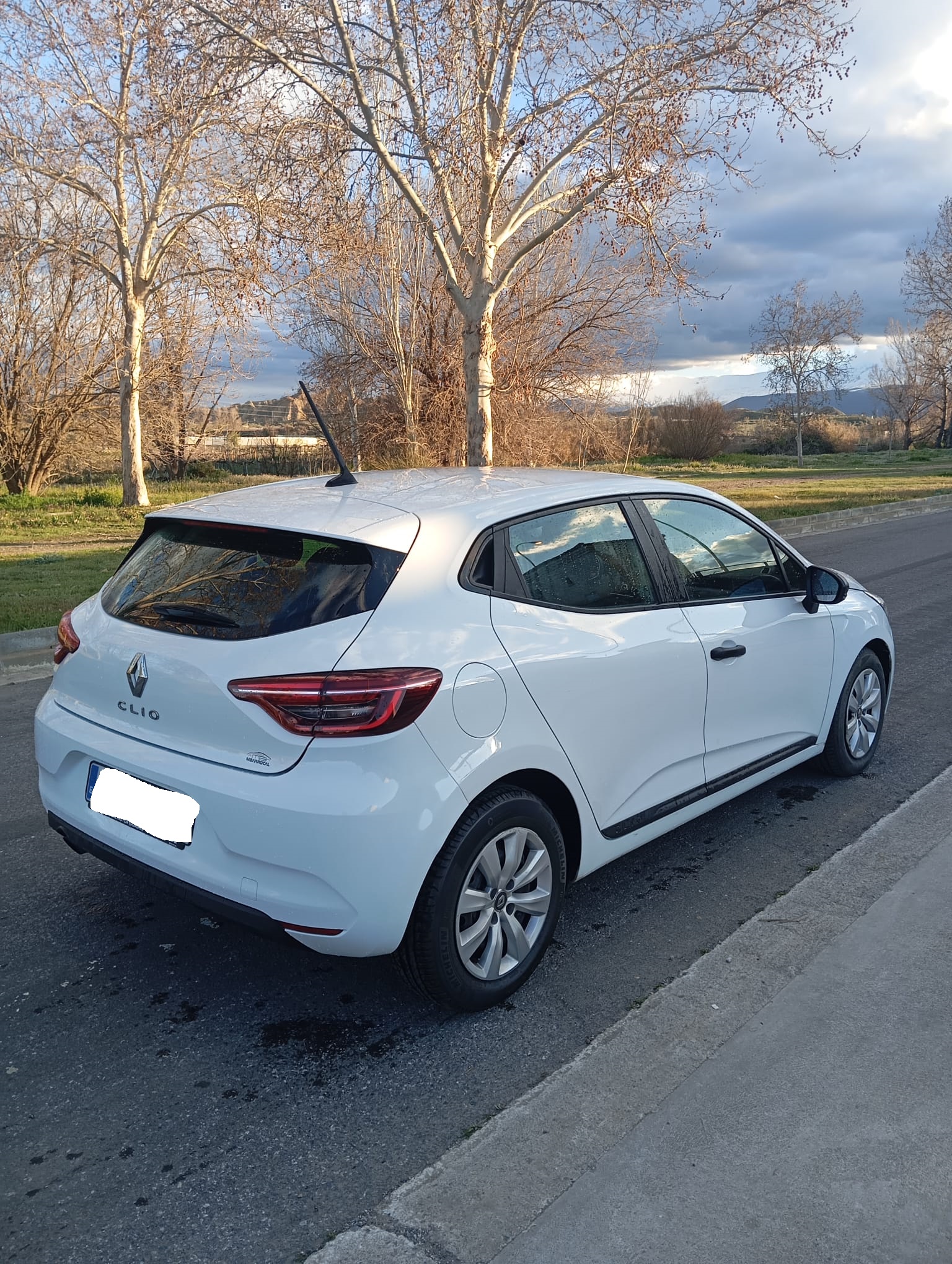 RENAULT Clio TCe Energy GLP Business 90cv 2020 3 RENAULT Clio TCe Energy GLP Business 90cv 2020 - Imagen 3