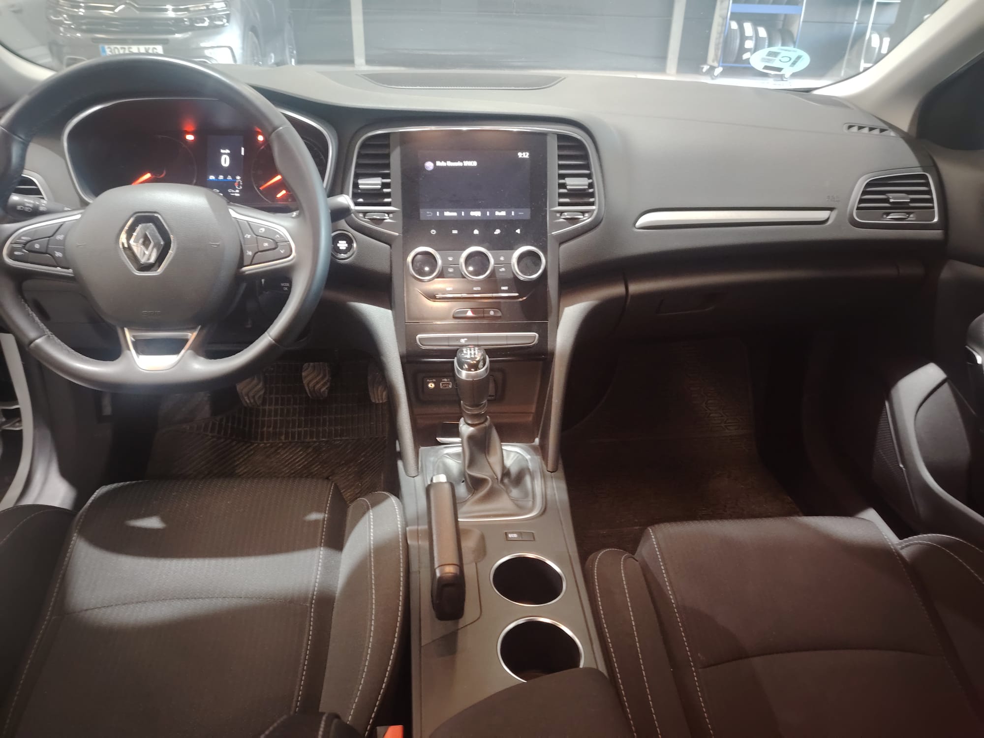 SE VENDE RENAULT SPORT TOUREG DCI 115CV 2021 6 SE VENDE RENAULT SPORT TOUREG DCI 115CV 2021 - Imagen 6